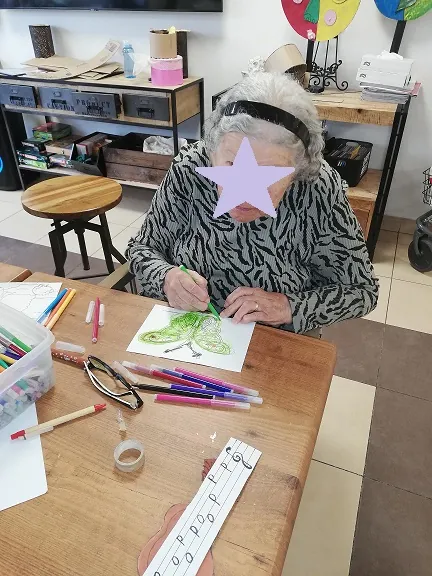 Concours du chapeau le plus original à la résidence les Vallières de Cagnes sur Mer 