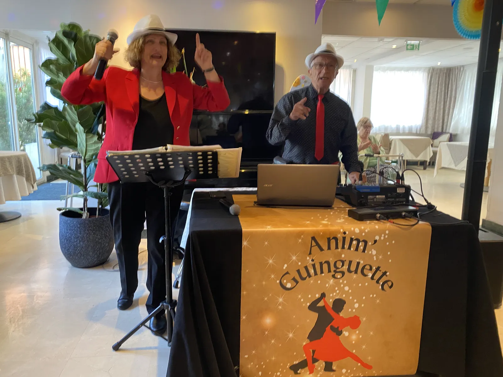 THÉ DANSANT AUX MARINES AVEC LE DUO ANIM’GUINGUETTE