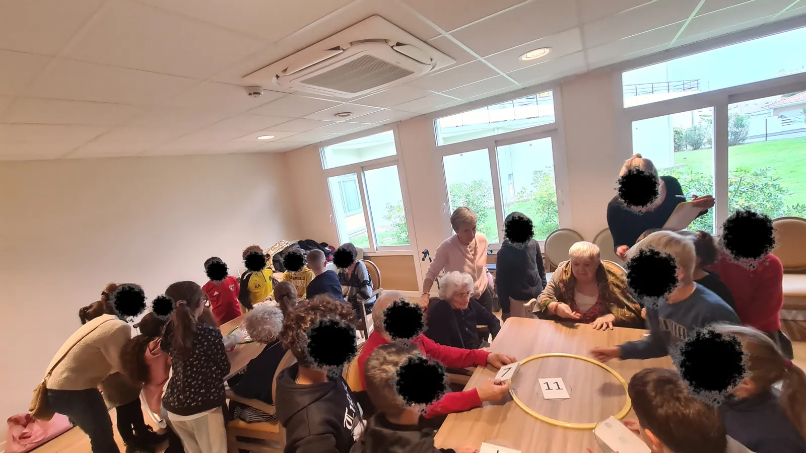 Le bonheur de se retrouver : le retour des échanges intergénérationnels !