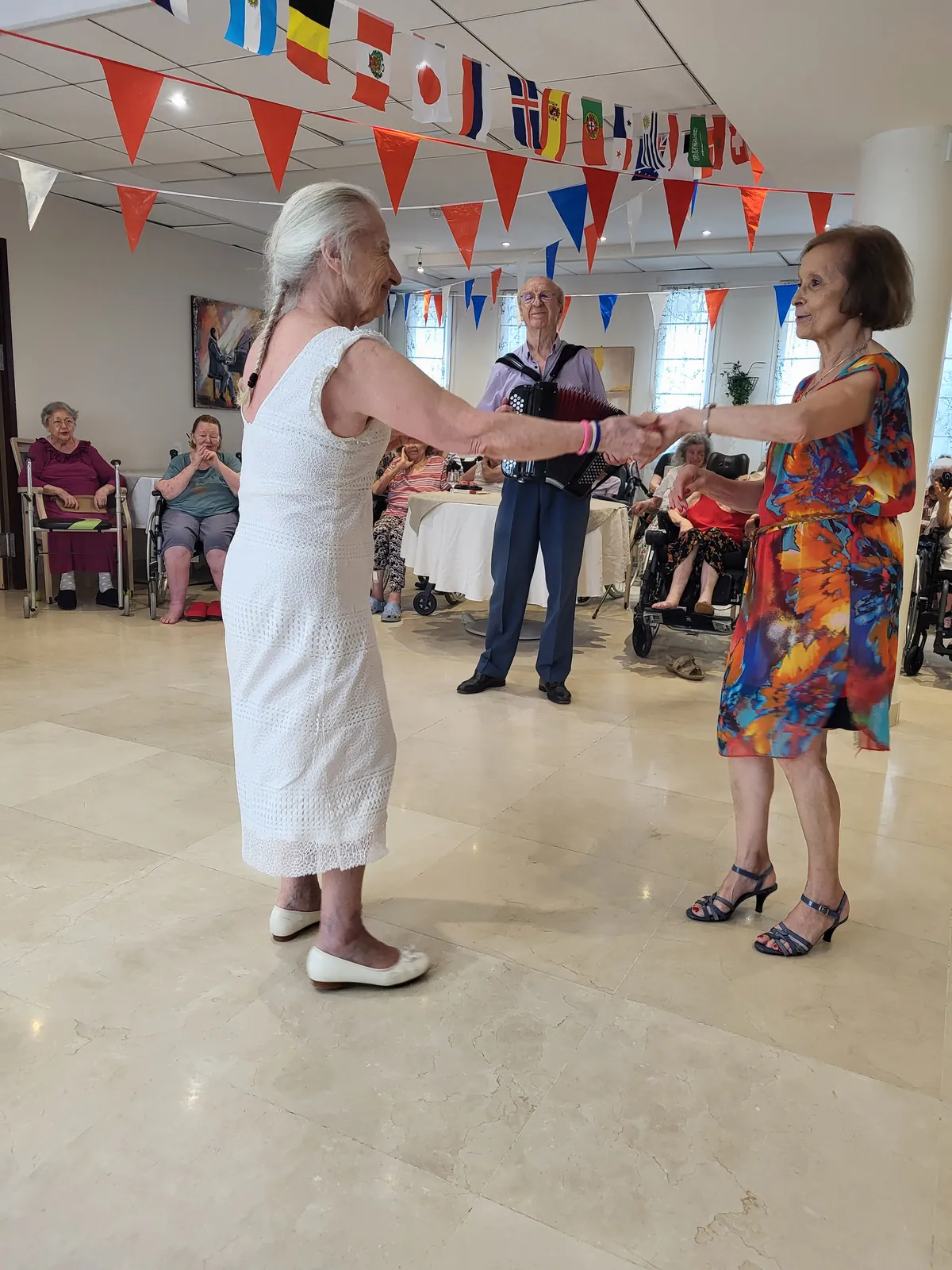 thé dansant musical Aux Adrets 