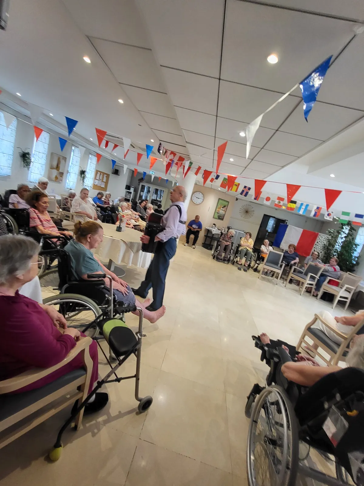 thé dansant musical Aux Adrets 