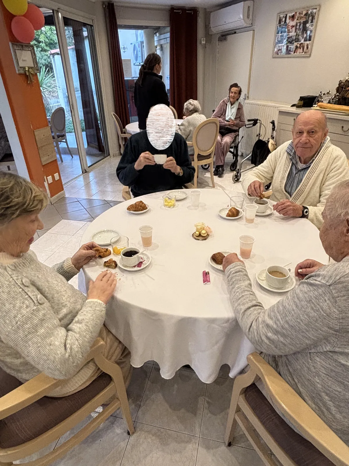  Brunch mensuel à la résidence