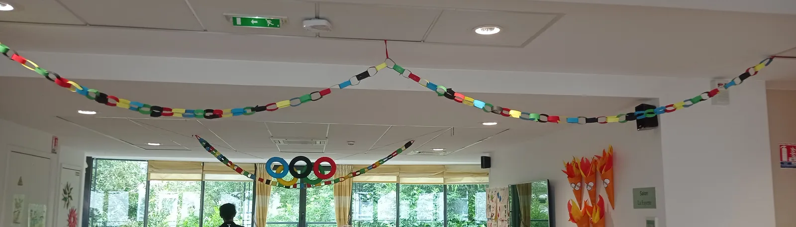Création de la Flamme Olympique : Un Moment de Créativité et de Convivialité