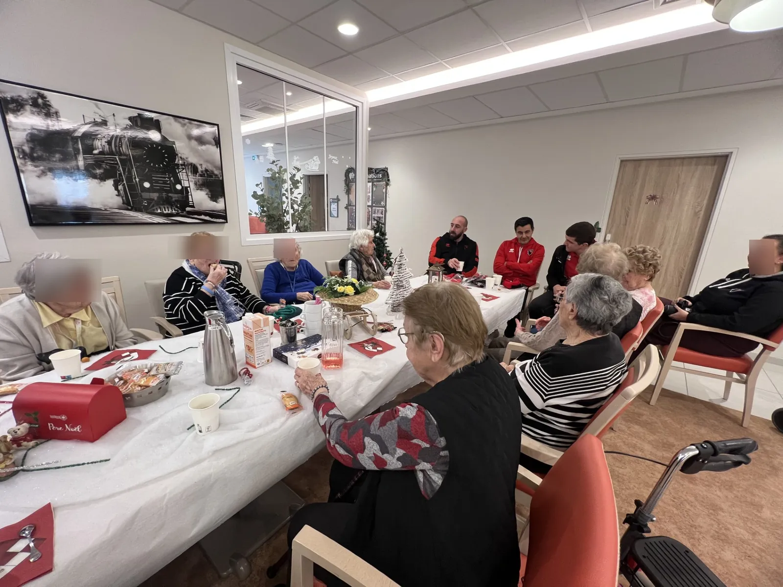 Les rugbymen au cœur d'un gouter de Noel convivial  