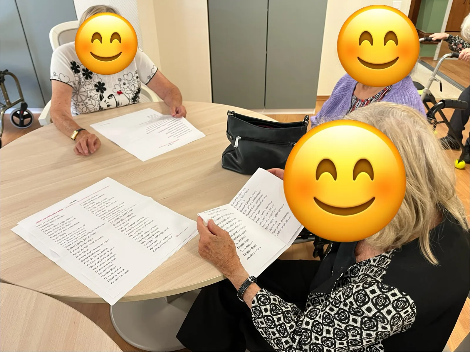 Changement de ton pour les activités de la résidence !