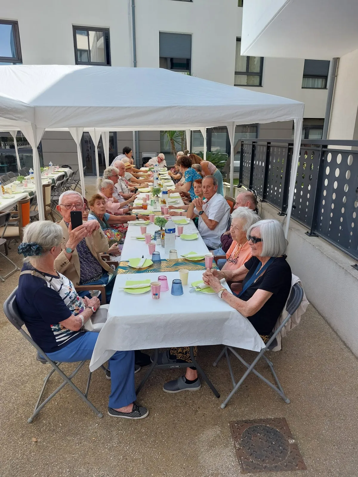  Barbecue Convivial aux Terrasses de l’Étang – Un Moment de Partage Réussi !
