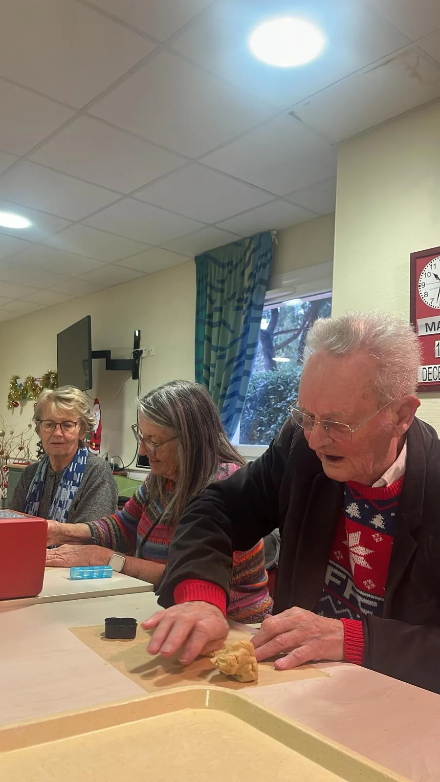L’esprit de Noël partagé à l’Accueil de Jour de la Résidence Le Grand Jardin
