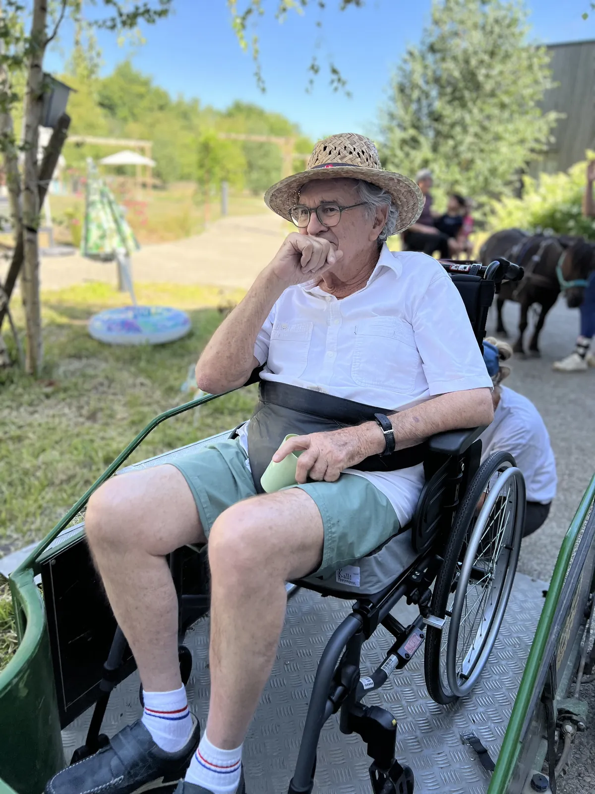 Des retrouvailles émouvantes avec Le Pied à l’Étrier aux Jardins de l’Aunette