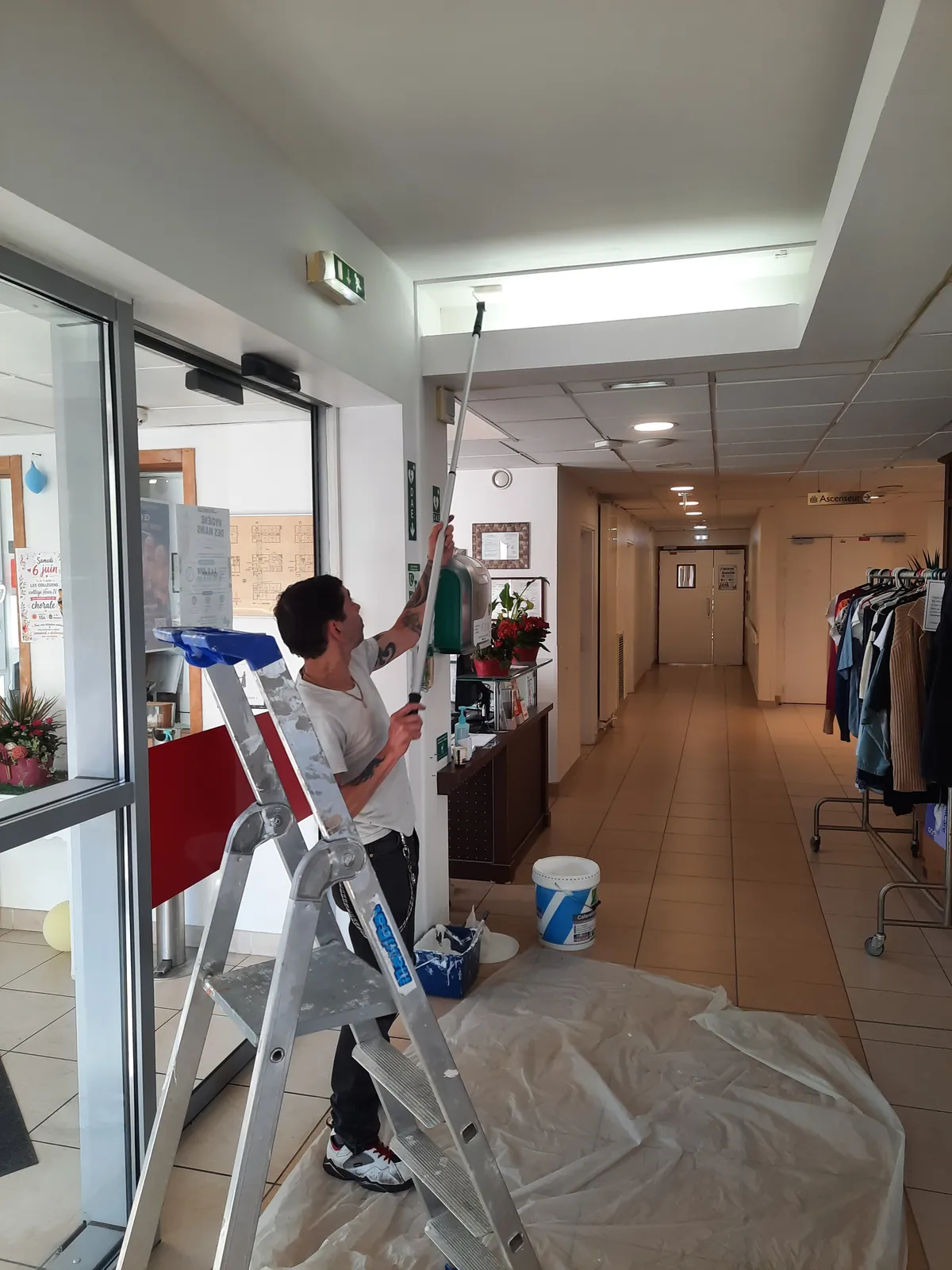 Annonce des travaux de rénovation : arrivée de Sebastian, notre nouveau peintre