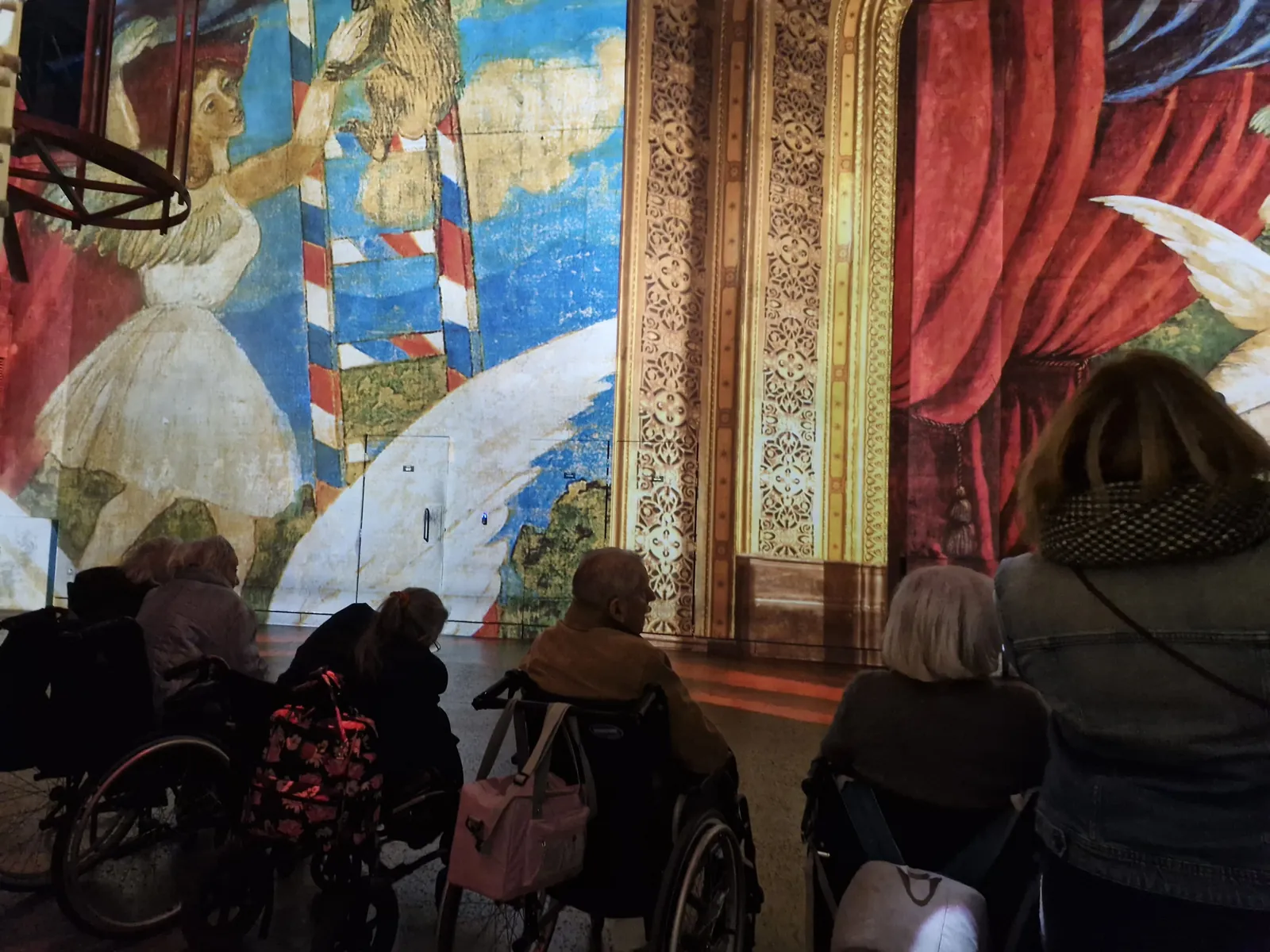 Sortie à l'Atelier des Lumières