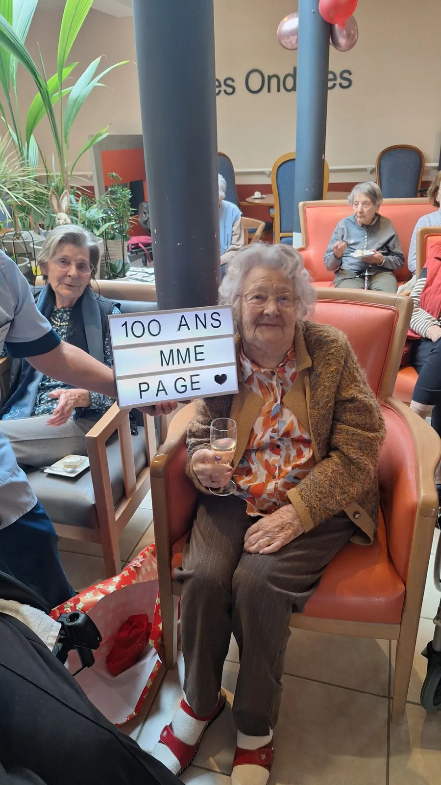 **Célébrons ensemble le centenaire de Mme P. !**