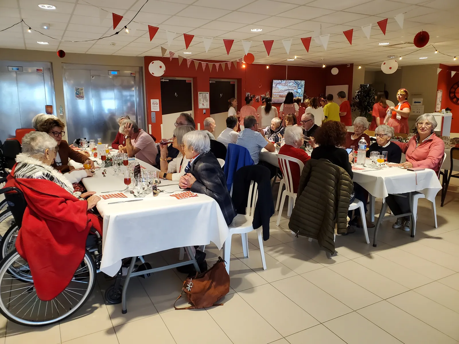Un moment convivial pour le repas des familles – Samedi 11 octobre