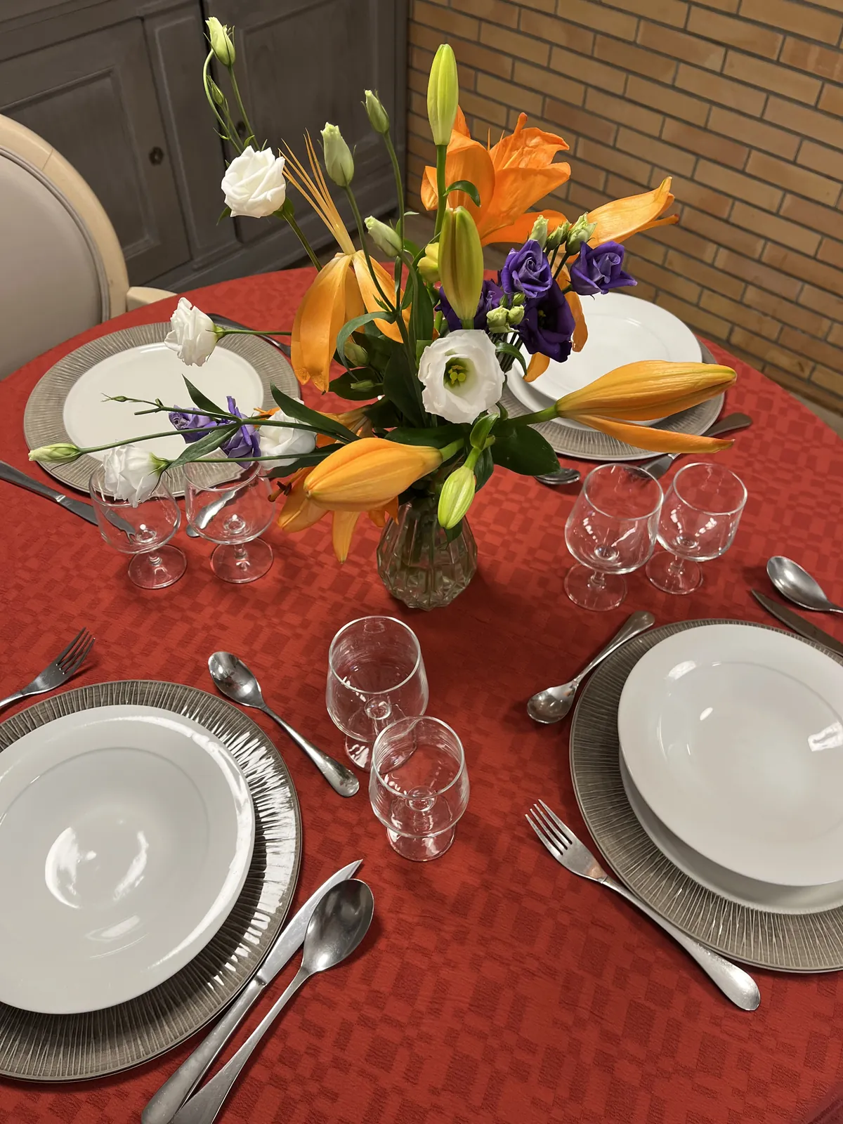 Une après-midi colorée par les bouquets préparés par nos résidents