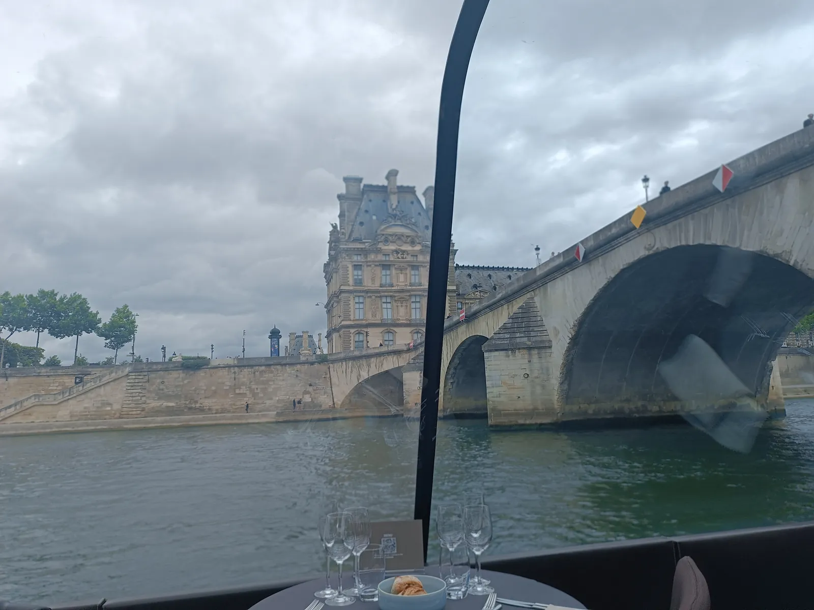Ah, Paris !