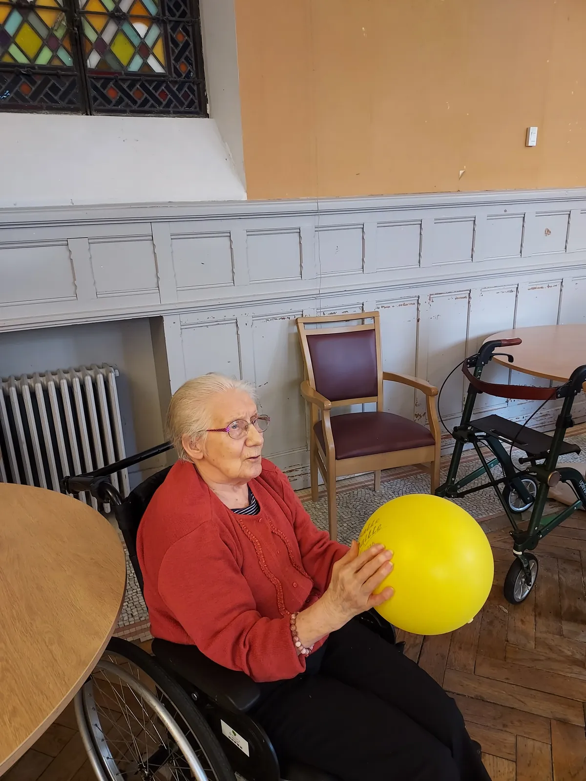 Gym Douce et lecture à la résidence 