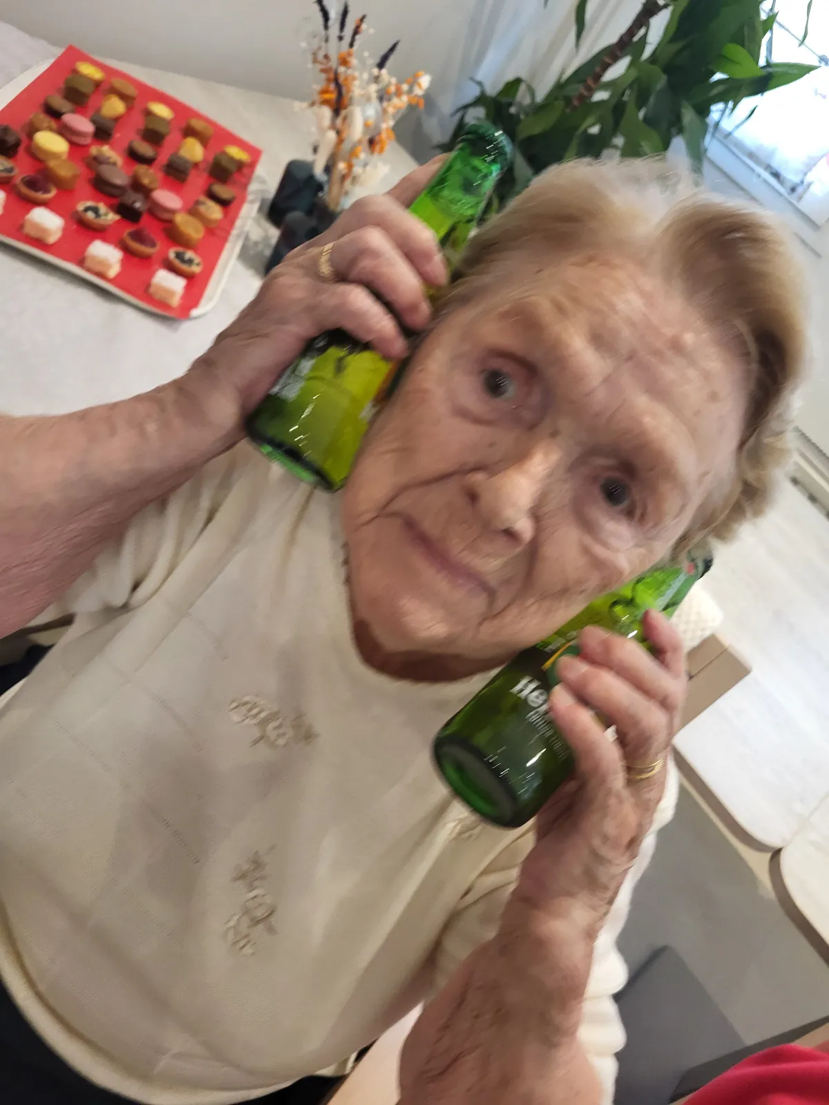 Semaine de la Bière : un goûter dansant placé sous le signe de la convivialité _ Aux les Adrets 