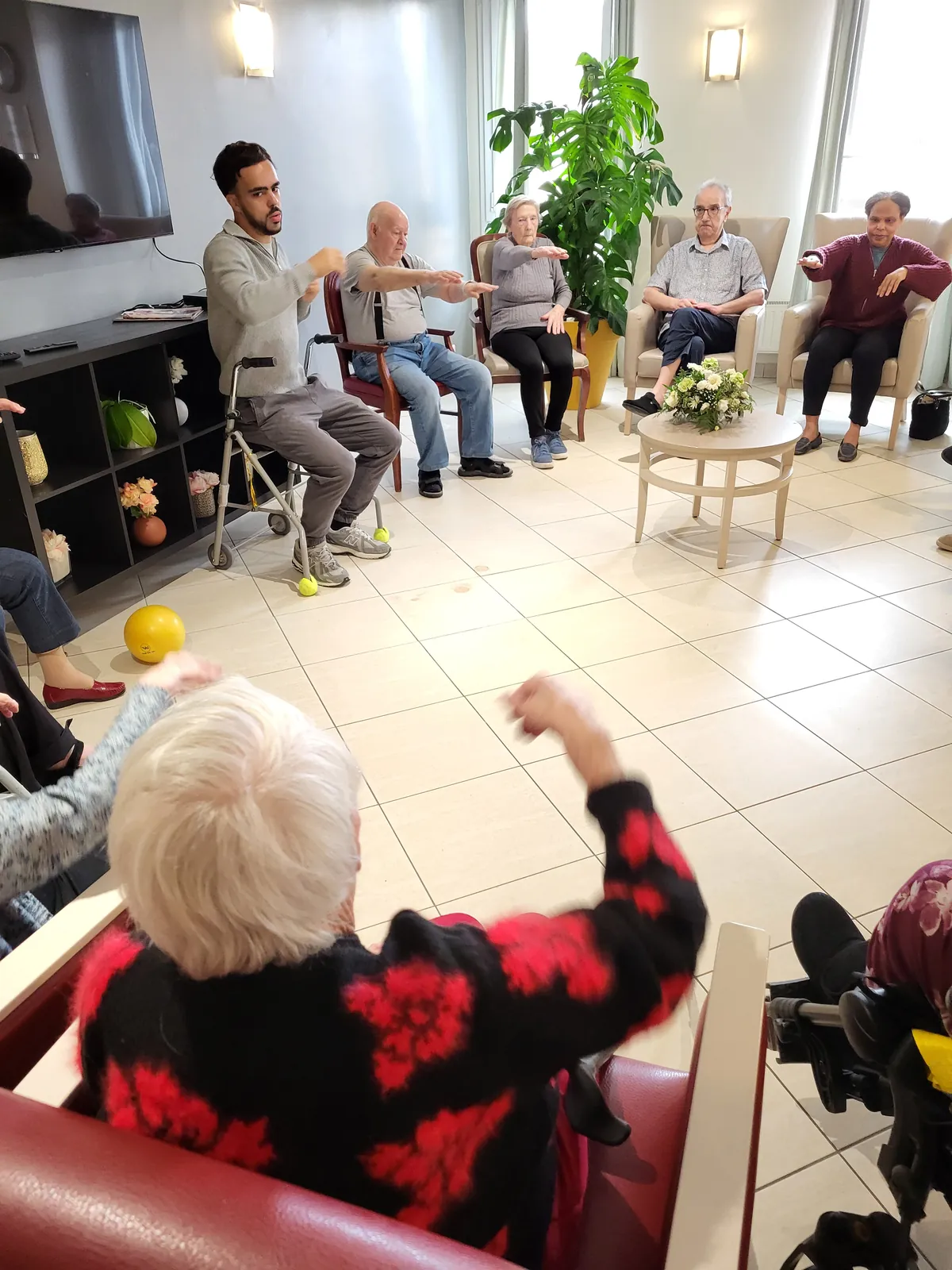 Activité Renforcement Musculaire A la résidence les Adrets 