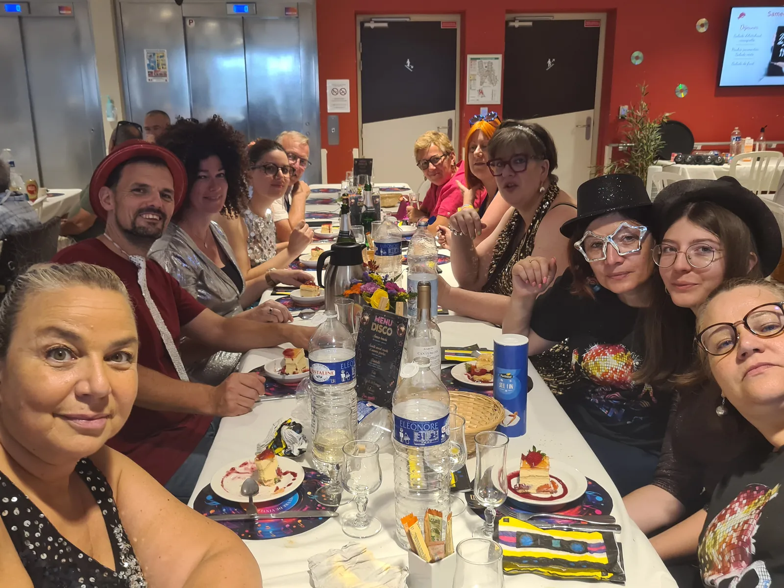 Repas des familles : une journée inoubliable sous le signe du disco !