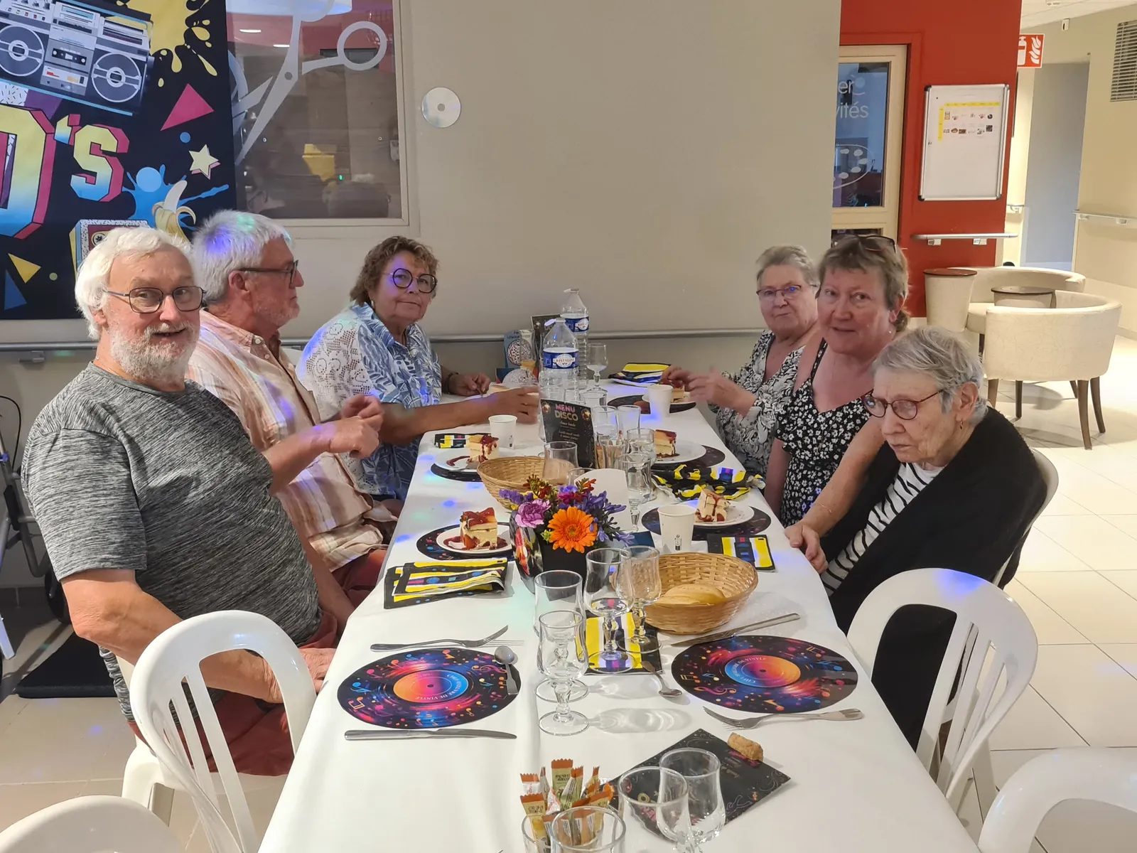Repas des familles : une journée inoubliable sous le signe du disco !