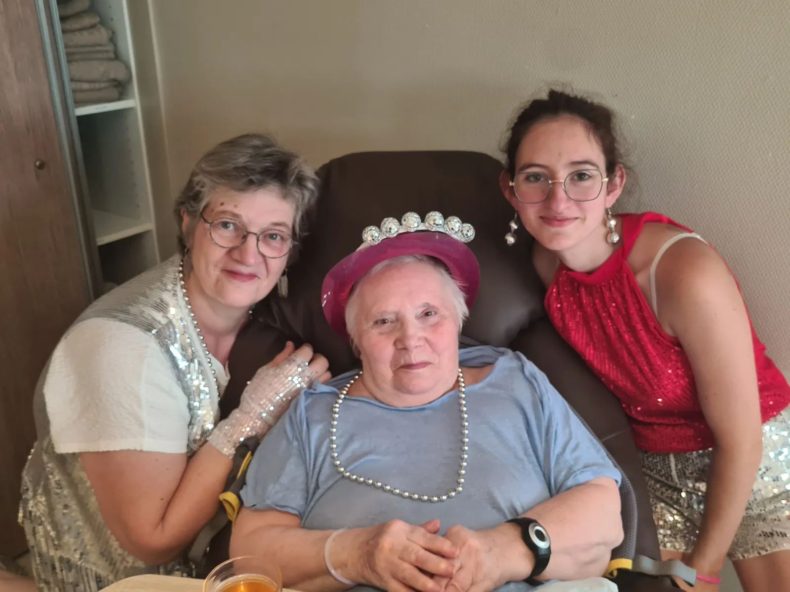 Repas des familles : une journée inoubliable sous le signe du disco !
