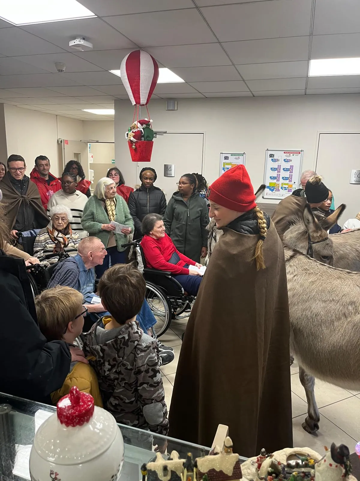 La Marche de Noël : Un moment féerique en compagnie des enfants et des ânes !