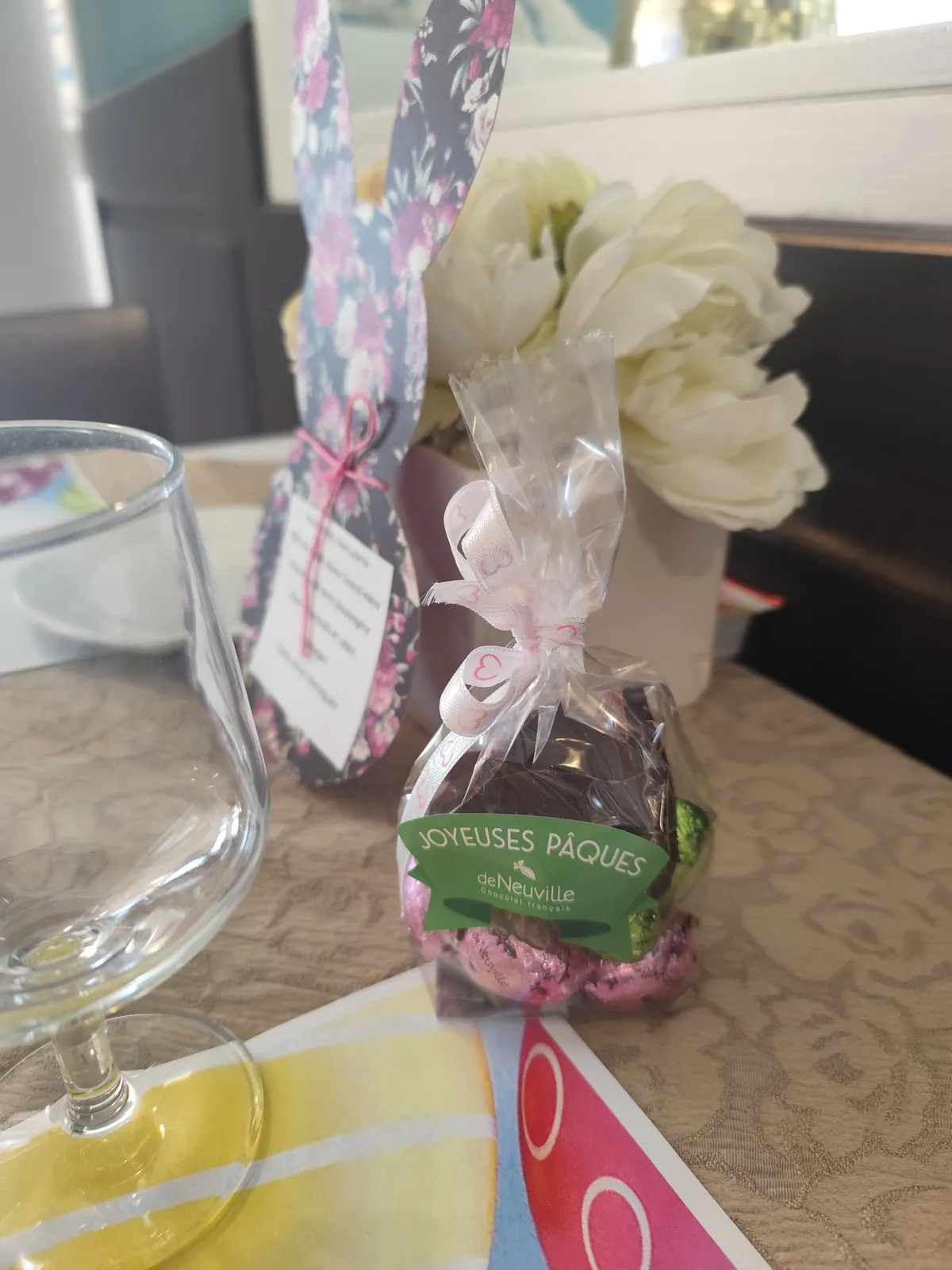Pâques sur les tables ce midi 