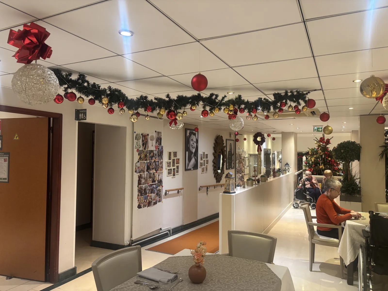 La magie de Noël s’installe à la résidence Les Marines