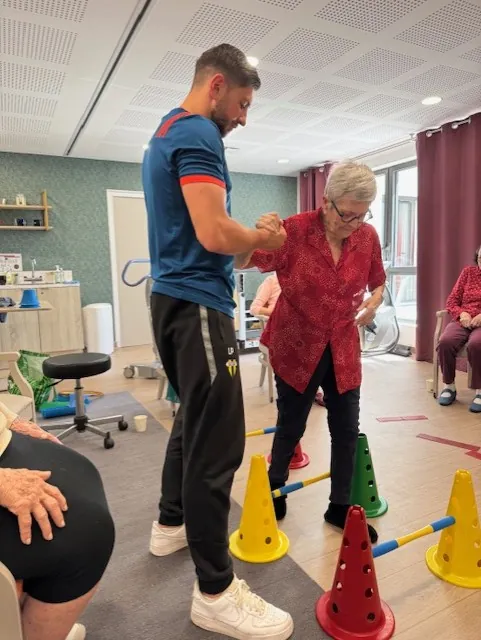 Gymnastique douce aux terrasses de l'étoile