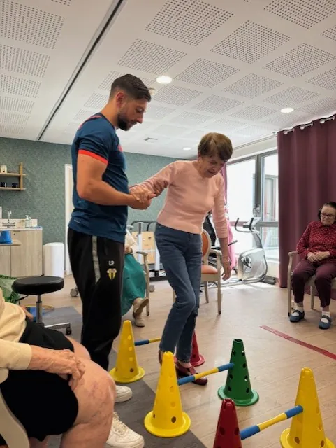 Gymnastique douce aux terrasses de l'étoile