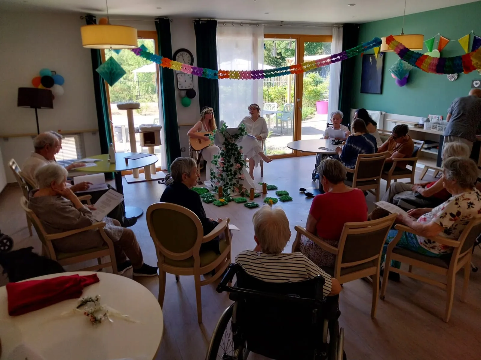 Fête de la Musique aux Jardins de l’Aunette : la Tournée des Chantal fait vibrer les cœurs