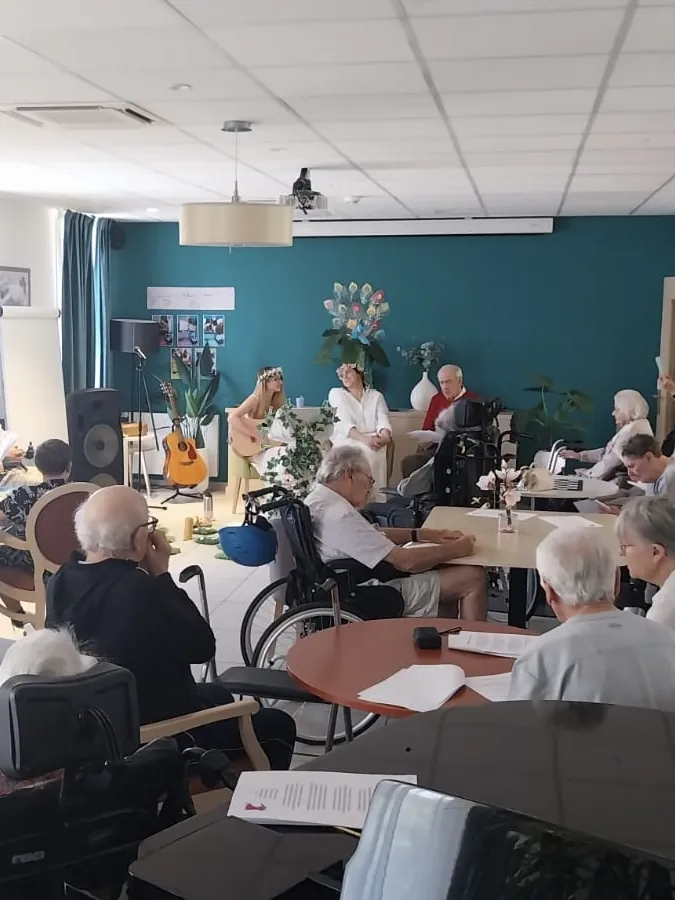 Fête de la Musique aux Jardins de l’Aunette : la Tournée des Chantal fait vibrer les cœurs