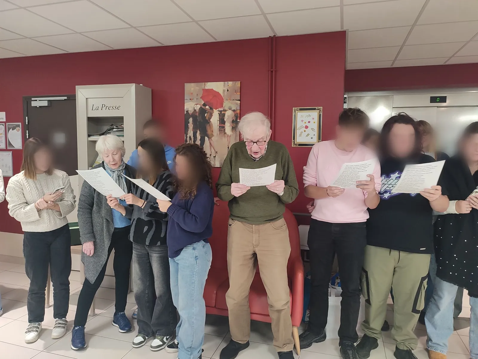 Les lycéens viennent jouer avec nos résidents !