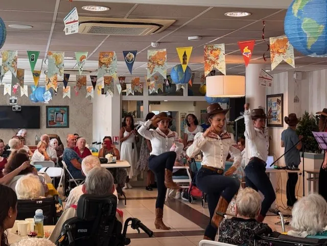 Un "Voyage autour du monde" pour le Festival de l'EHPAD d'Esbly
