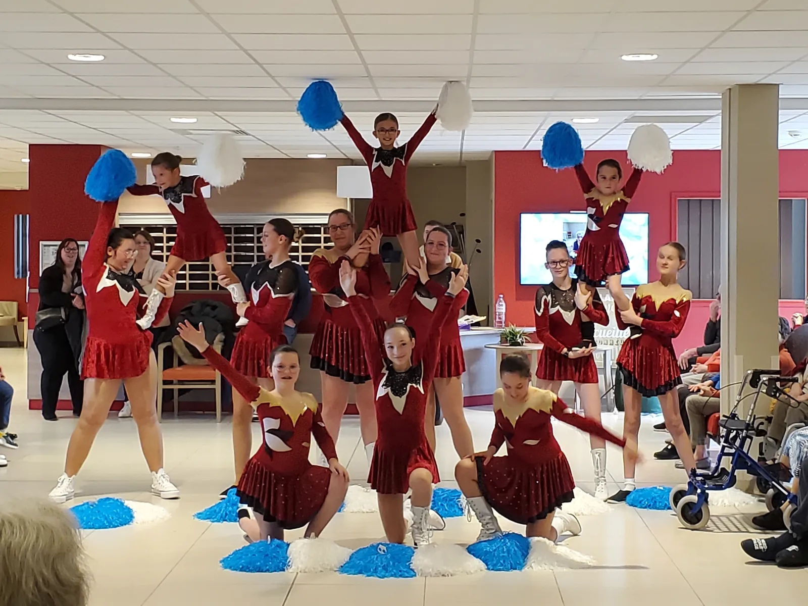Spectacle du Club de majorettes