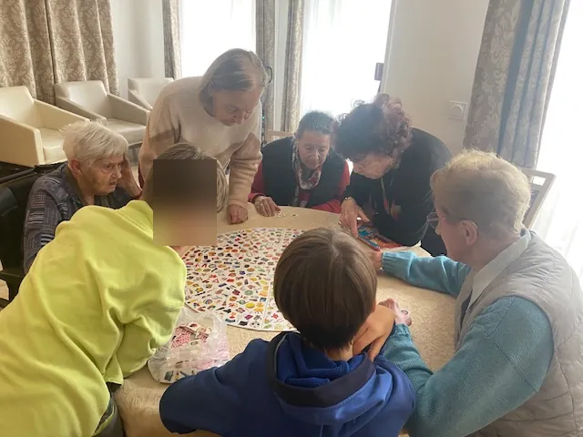 JEUX DE SOCIETE AVEC LA CLASSE DE CM1/CM2 DE L'ECOLE DES DONJONS