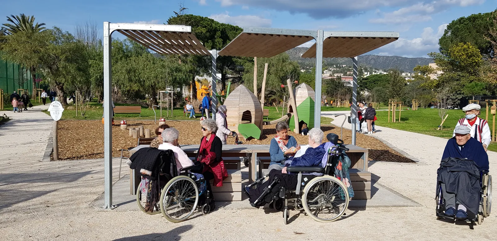TOUS AU PARC NATURE DU GRAND JARDIN 