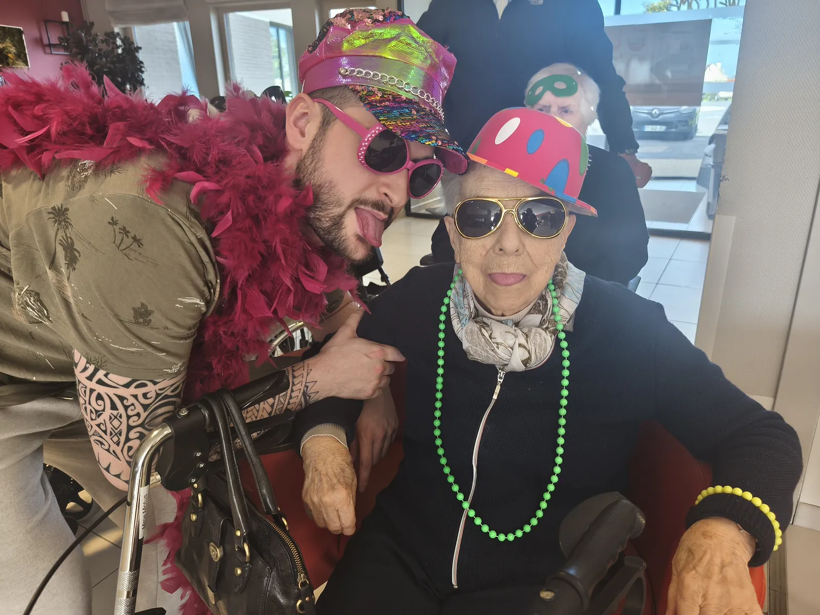 Carnaval à la résidence : un moment de partage intergénérationnel