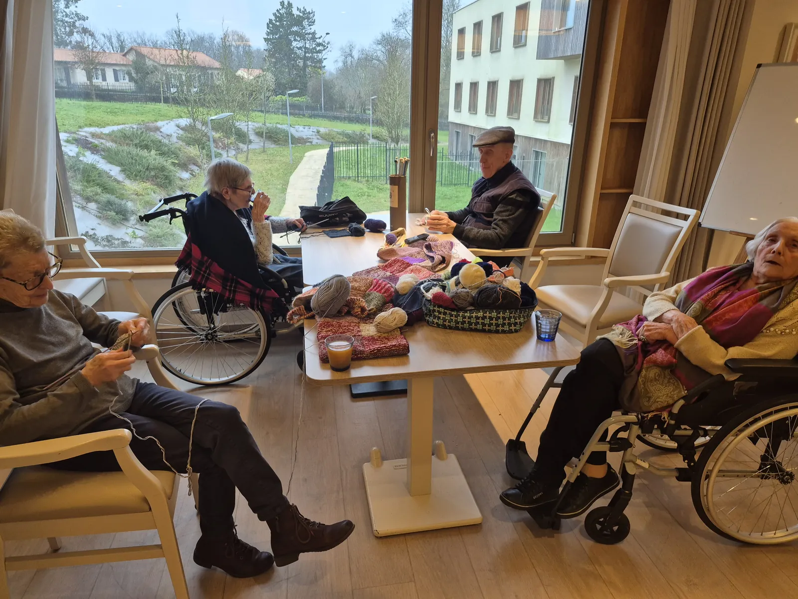 Atelier Tricot – Les aiguilles en action !