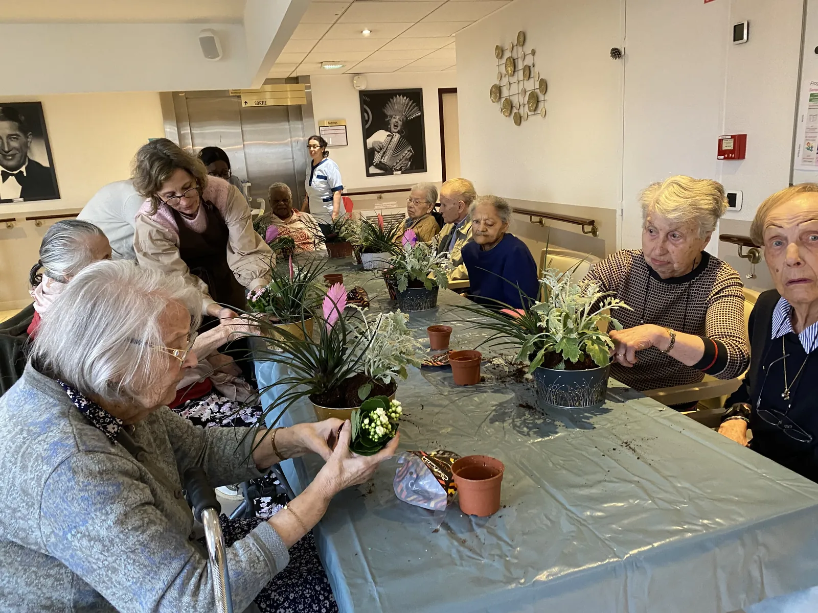 L’ART FLORAL UN RENDEZ-VOUS MENSUEL TRÈS PRISÉ