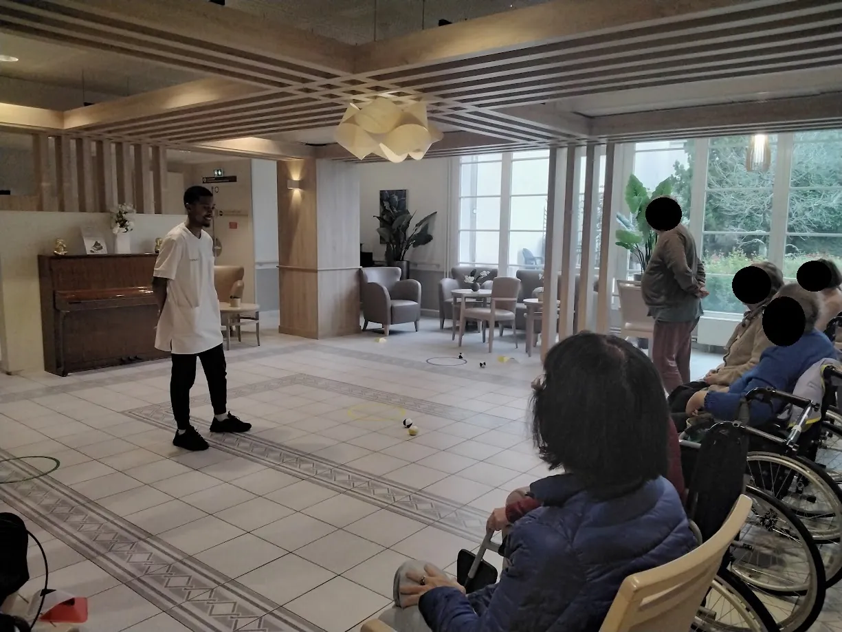Activités physiques adaptées à la résidence Les Jardins d'Epinay