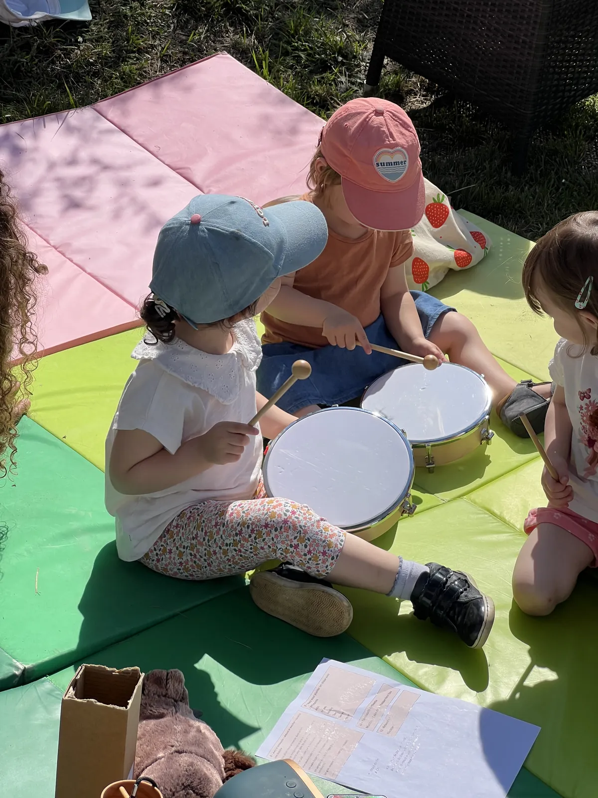 Un matin d’éveil musical ensoleillé aux Jardins de l’Aunette