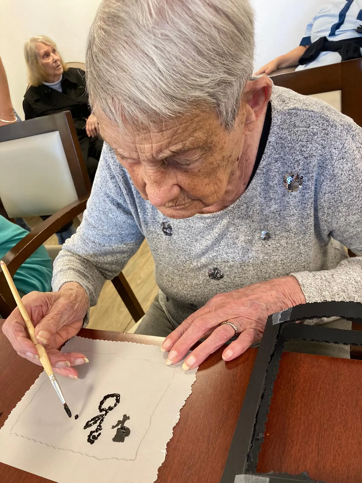 Sophrologie, atelier moteur et manuel. 