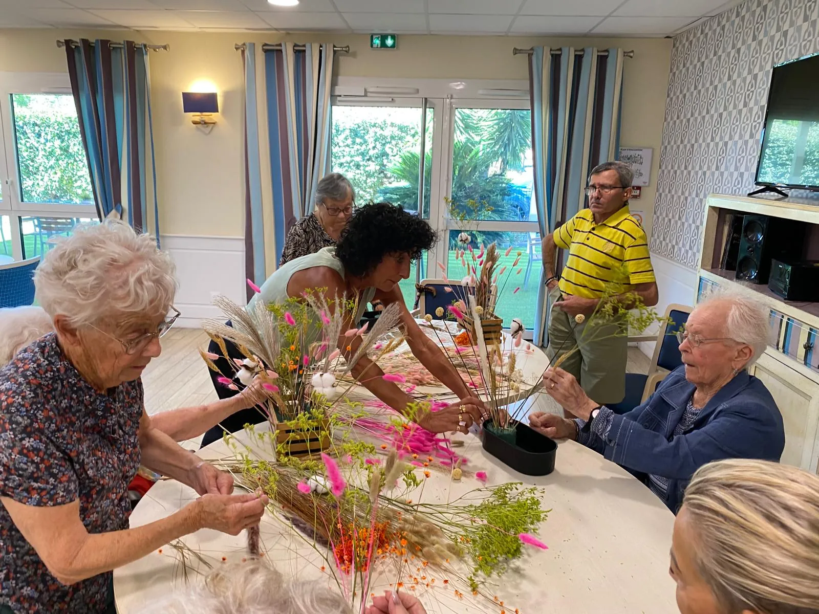 DES JOLIES BOUQUETS  ..........