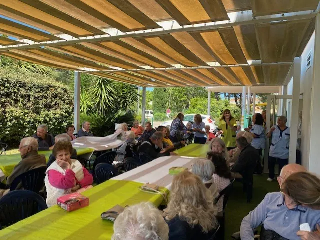  LA FETE DES  VOISINS AU GRAND JARDIN 
