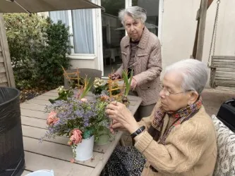 AUX MARINES CHACUN VAQUE A SES OCCUPATIONS