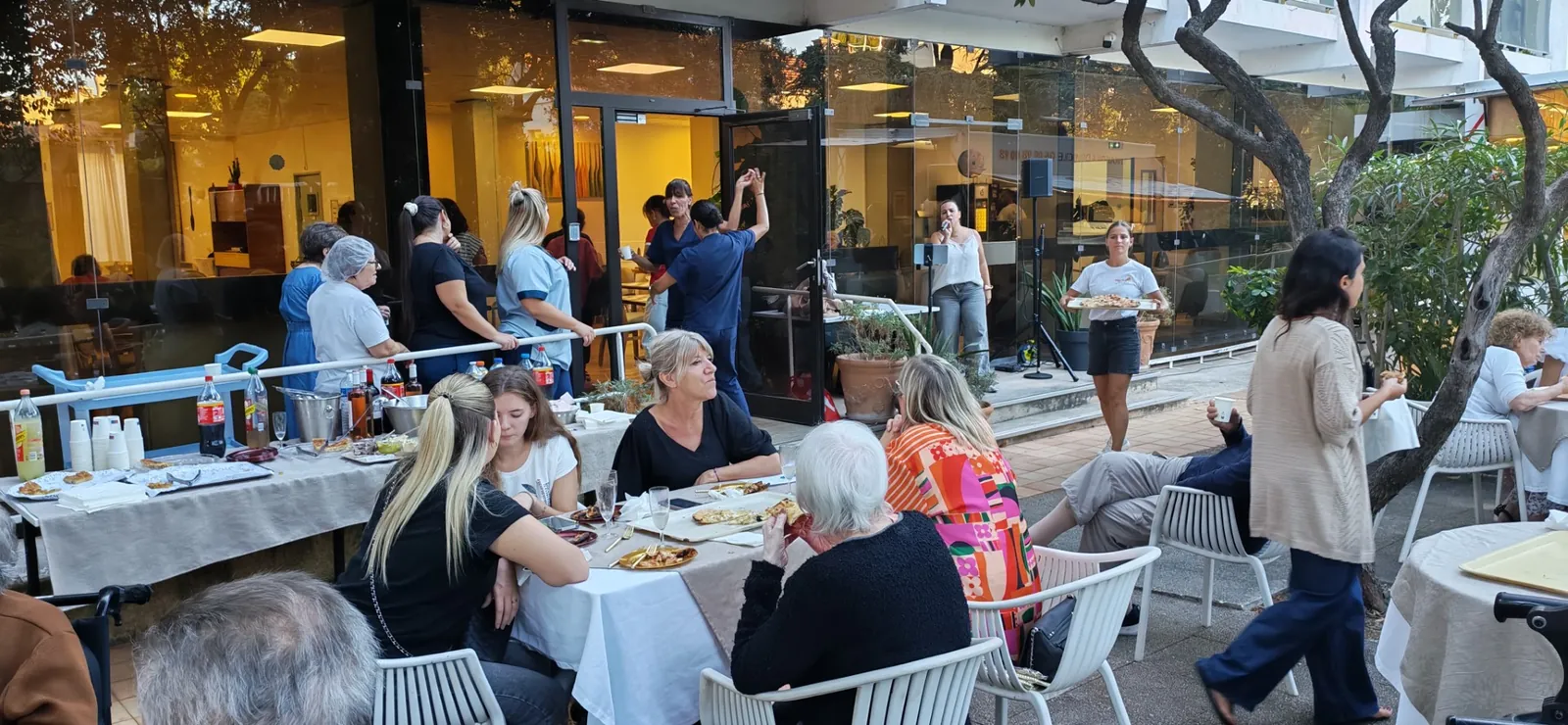 C'est la fête à la Résidence Médicalisée Sainte Anne, Marseille !