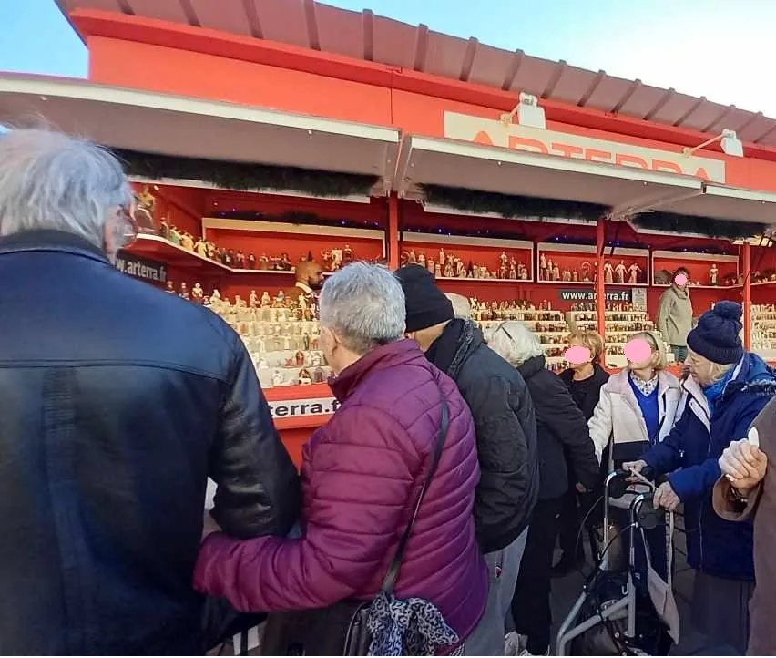 PROMENADE A LA FOIRE AUX SANTONS 