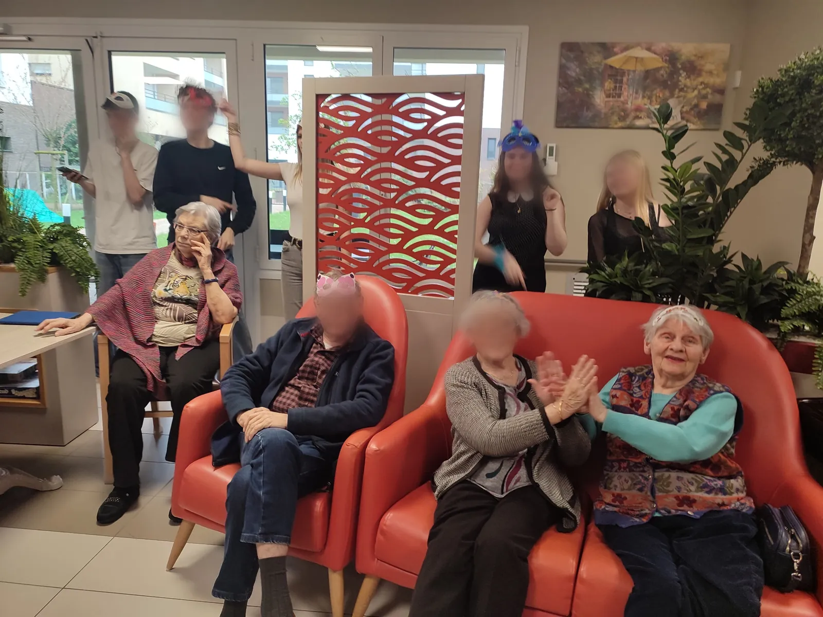 FLASH BACK : Une fête haute en couleurs à la Résidence Méridienne pour le carnaval !