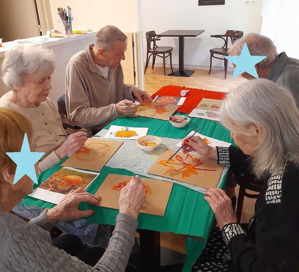 L'atelier d'art-thérapie à la maison de retraite des Vallières 