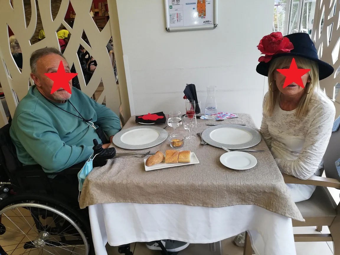 Repas à thème à la maison de retraite des Vallières 